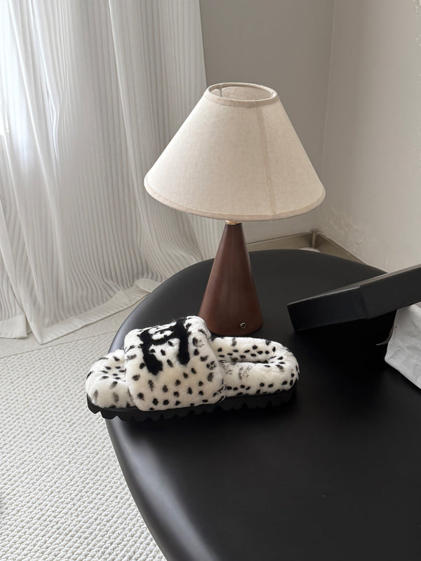 CC 26s Slides Black White Dalmatian Print Shearling 969714