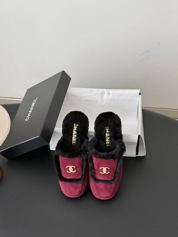 CC 26s Slip-On Mules Burgundy Black Fluffy Shearling Suede 969727