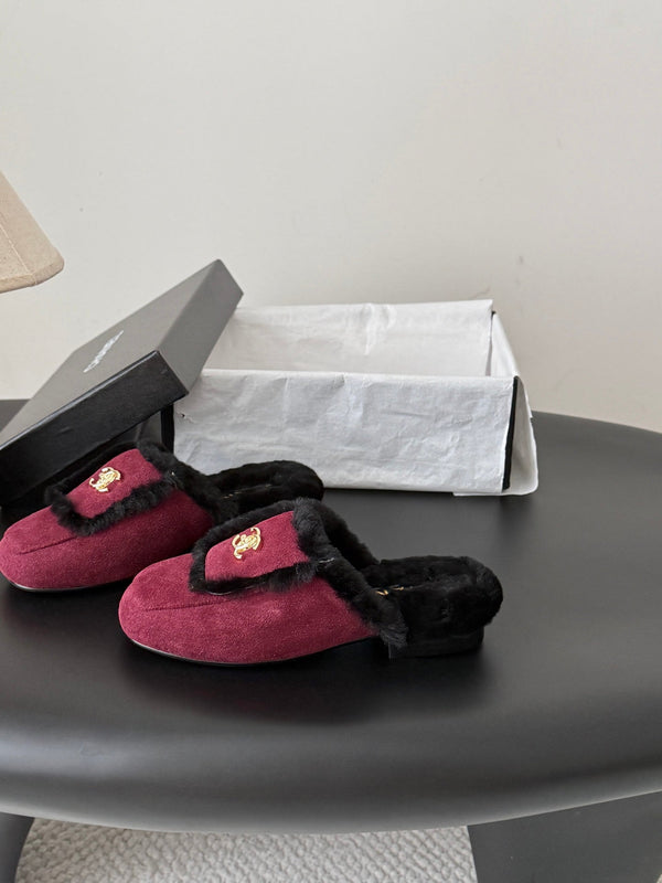 CC 26s Slip-On Mules Burgundy Black Fluffy Shearling Suede 969727