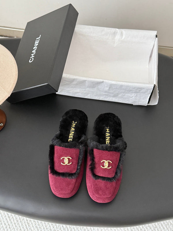 CC 26s Slip-On Mules Burgundy Black Fluffy Shearling Suede 969727