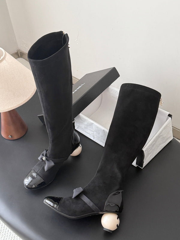 CC 26s Pearl Heel Knee High Boots Black Suede Patent Leather 127955