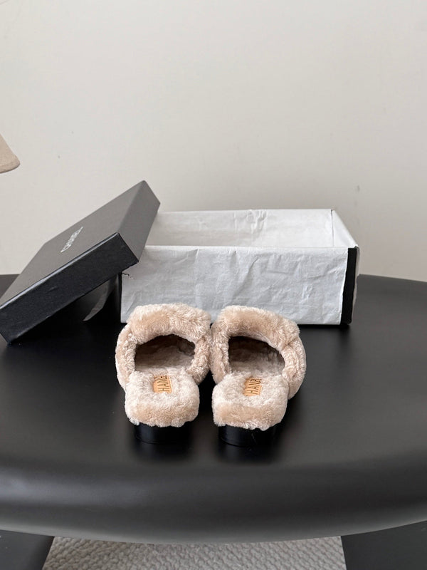 CC 26s Mules Beige Gold Shearling 127707