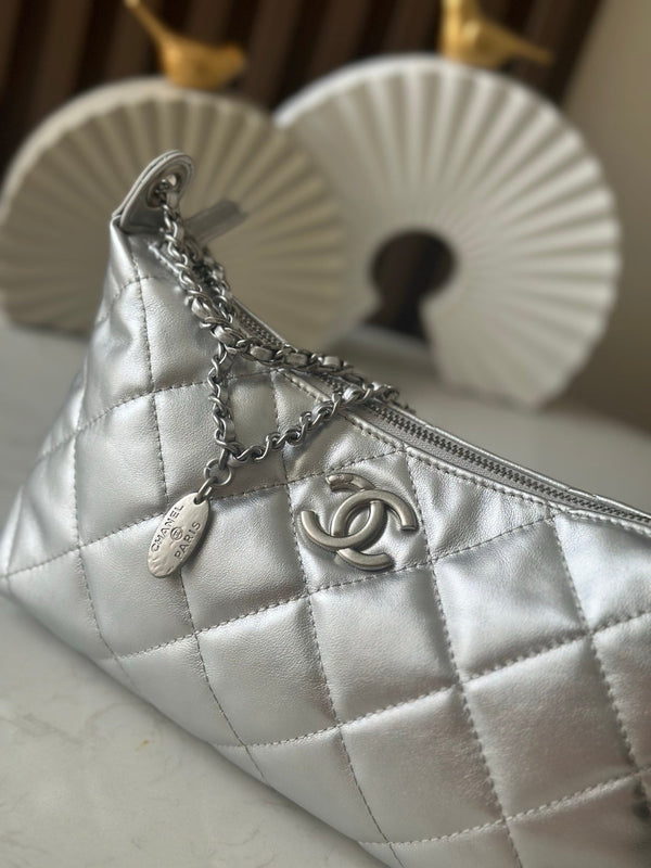CC 26s Hobo Bag 26 In Silver Lambskin