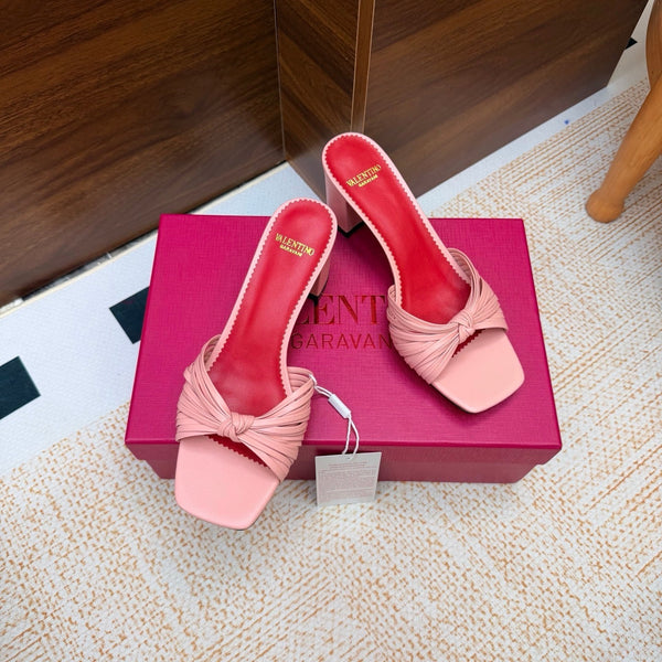 VLTN 26s Annet Mules 6.5cm Light Pink Woven Leather 974329