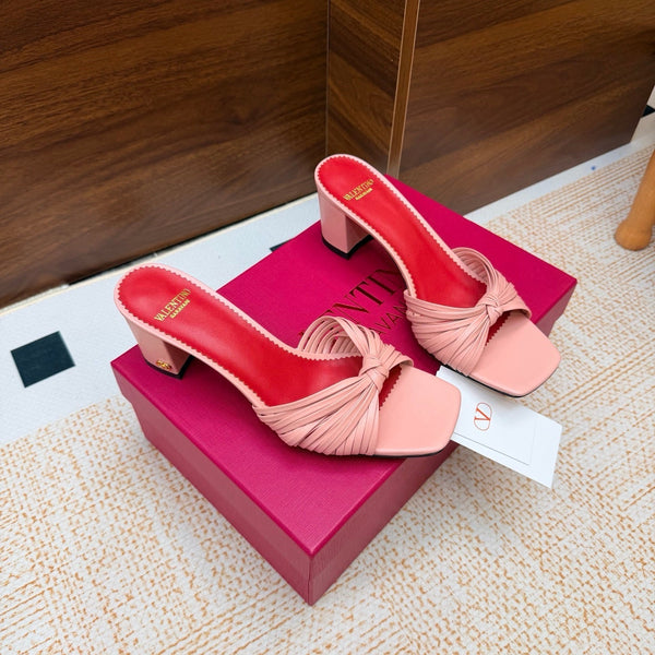 VLTN 26s Annet Mules 6.5cm Light Pink Woven Leather 974329