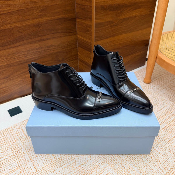 Prad 26s Pointed-Toe Derby Shoes Black Patent Leather 974552