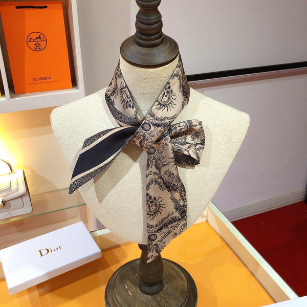 CD 26s Scarf 105cm In Silk 314837