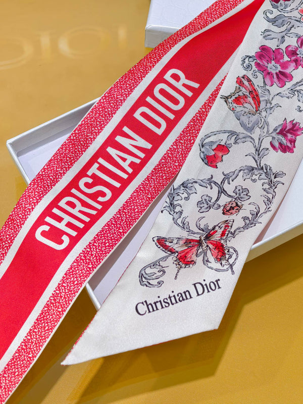 CD 26s Scarf 105cm In Silk 305883
