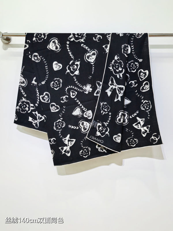 CC 25 Scarf 140CM Black Cashmere 293088