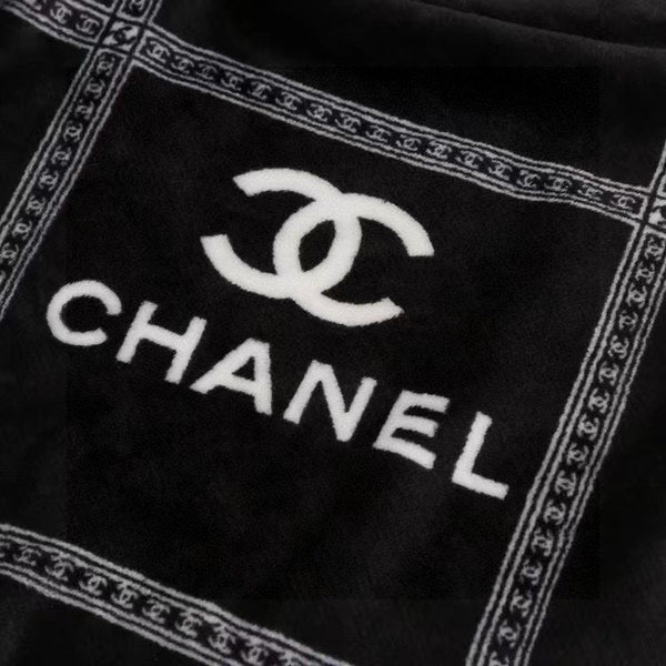 CC BLANKET IN BLACK MIX WHITE MILK VELVET 421609