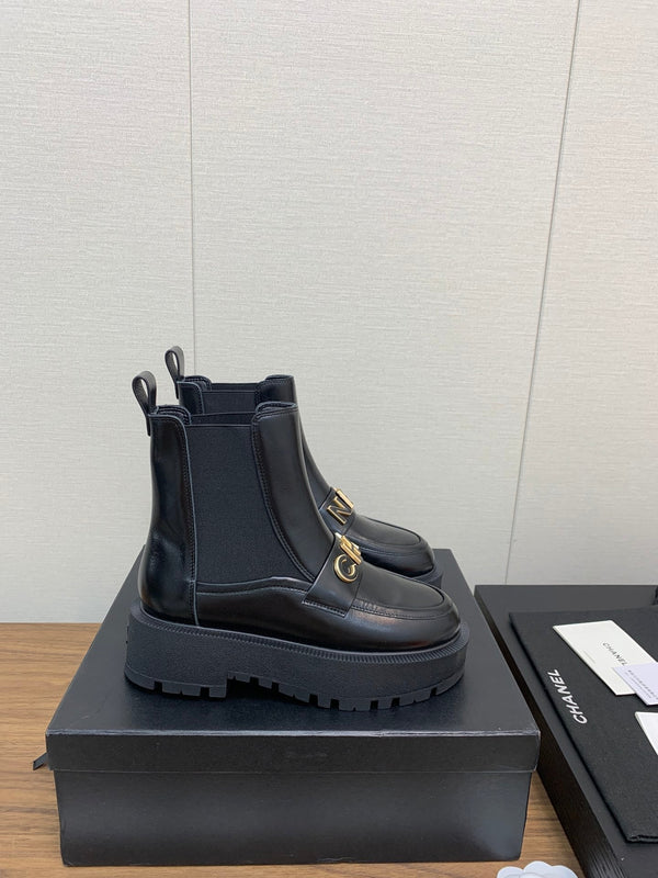 CC Short Boots Black Cowhide