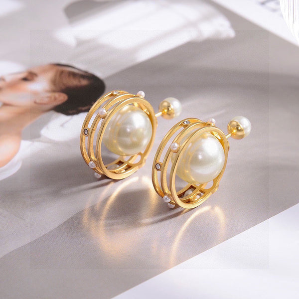 CD 26S Double Pearl Orbit Earrings In Gold Tone Metal 630833