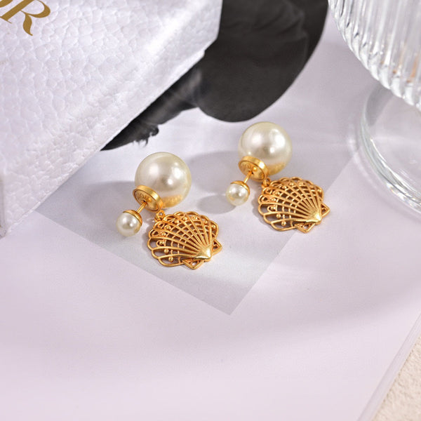 CD 26S Pearl Shell Drop Earrings In Gold Tone Metal 631865