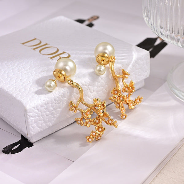 CD 26S Dior Pearl Blossom Branch Drop Earrings In Gold Metal