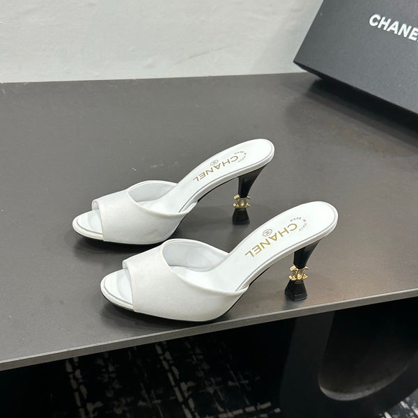CC 26s Sandal White Sheepskin Satin 832569