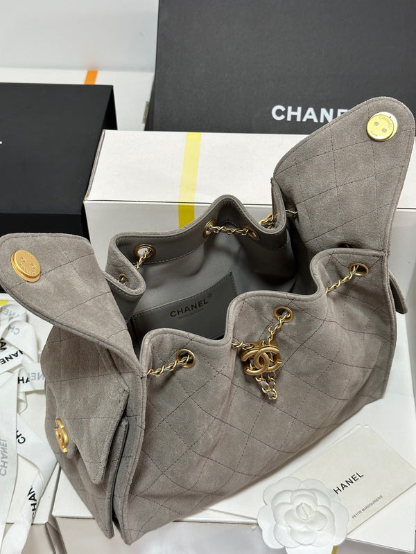 CC 25C Hobo Bag 30cm Grey Suede