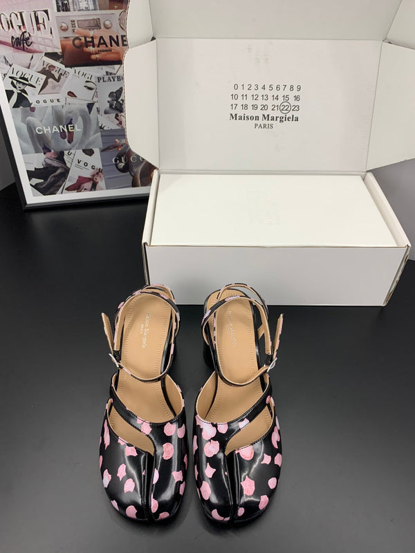 MM Tabi Slingback 6cm Black Pink Cowhide 895243