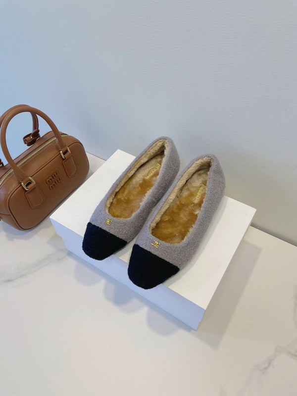 CL 26s Flat Shoes In Grey And Black Wool