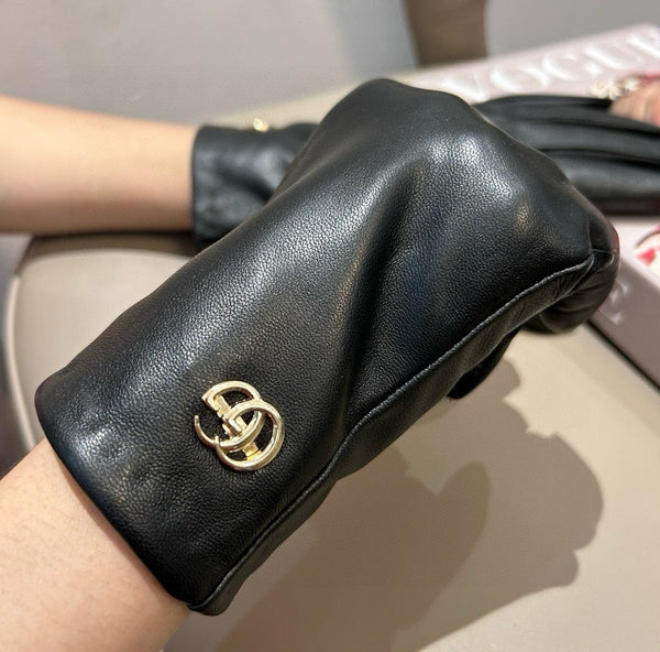 TOUCHSCREEN GLOVES IN BLACK LAMBSKIN AND SHEARLING LINING 463863