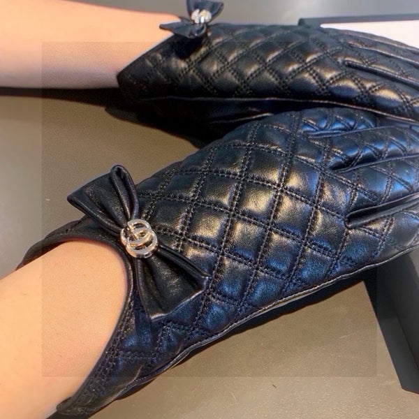 TOUCHSCREEN GLOVES WITH BOW IN BLACK LAMBSKIN 467968