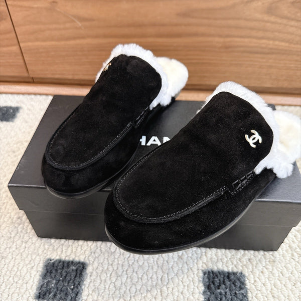 CC 26s Mule Mir Half-Slippers Black White Shearing Suede 983861