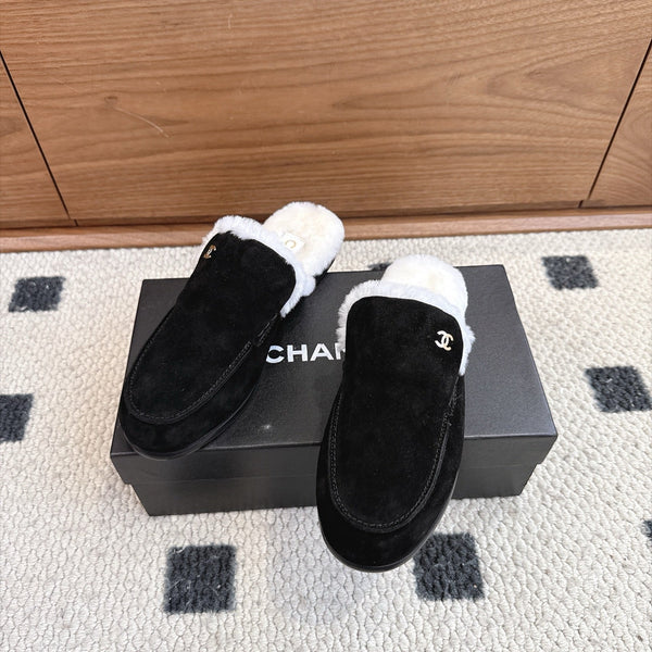 CC 26s Mule Mir Half-Slippers Black White Shearing Suede 983861