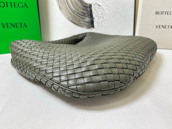 BV Maxi Veneta Bag 59cm Olive Intrecciato Leather