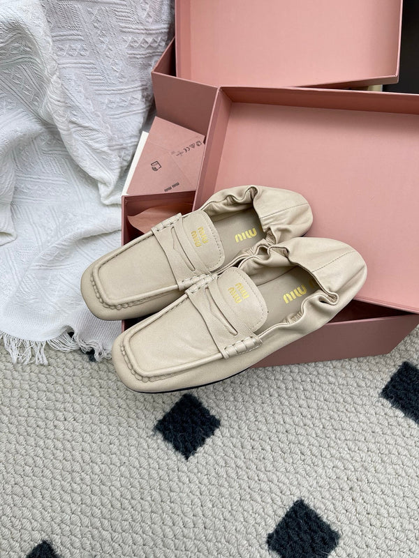 Miu Ruches Light Beige Leather 611333