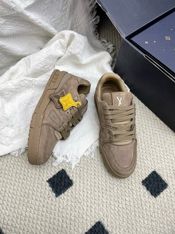 LV Trainer Sneaker Taupe Suede Mesh 611159