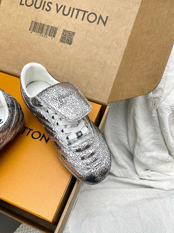 LV Footprint Sneaker Sliver Metalic Leather 611171