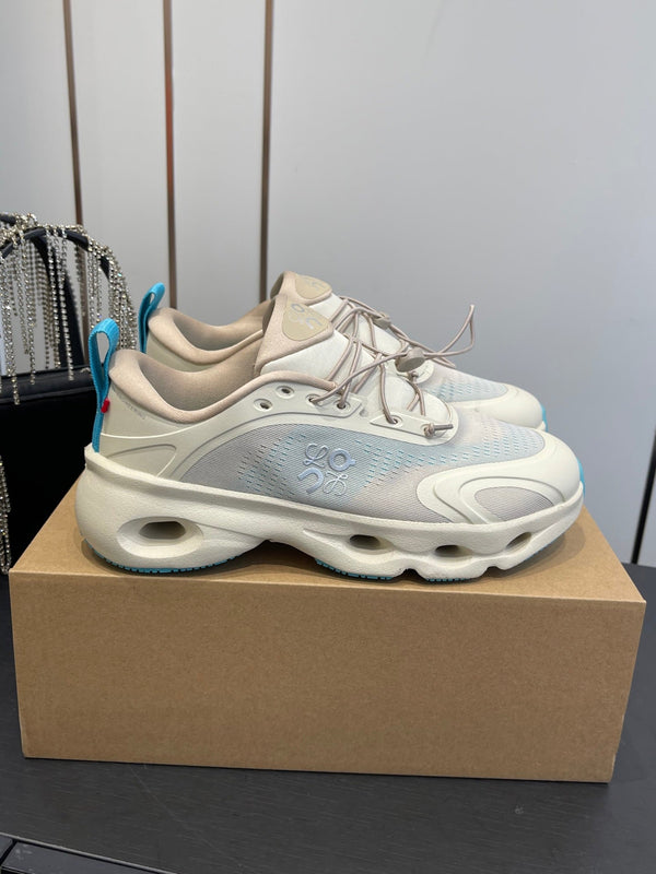 Loewe x On Cloudsolo Sneakers Cream and Light Blue Polyester and Mesh 533481