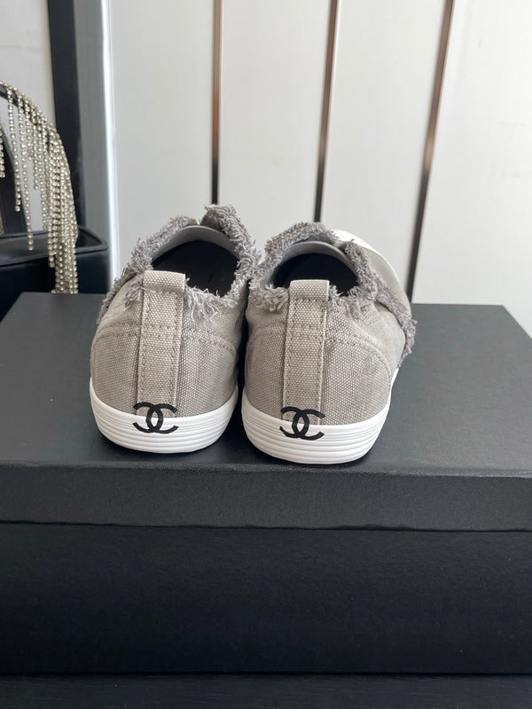 CC 26s Laceless Canvas Sneakers Grey Canvas 945156