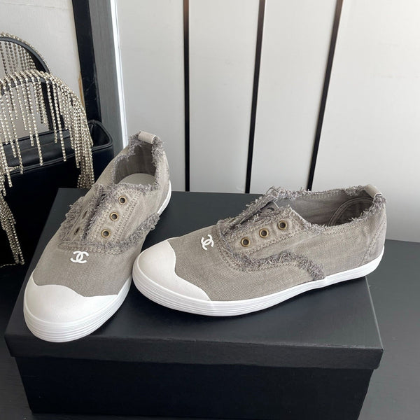 CC 26s Laceless Canvas Sneakers Grey Canvas 945156