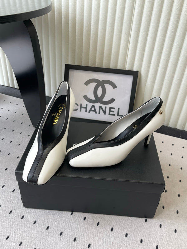 CC 26s Matthieu Blazy Pump 9.5cm White Sheepskin 807484