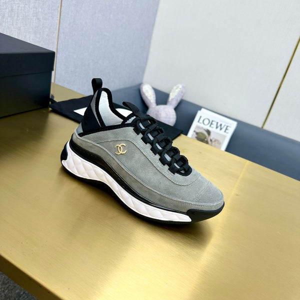 CC 26s Low-Top Chunky Sneakers Light Grey Suede Mesh Textile 980831