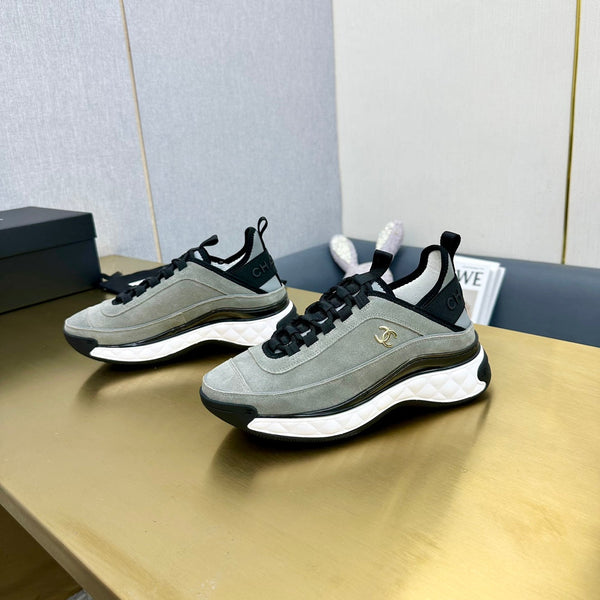CC 26s Low-Top Chunky Sneakers Light Grey Suede Mesh Textile 980831