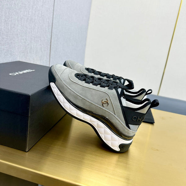 CC 26s Low-Top Chunky Sneakers Light Grey Suede Mesh Textile 980831