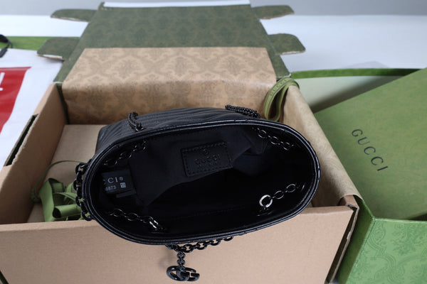GG 26s Marmont Nano Bucket Bag Black 17cm Quilted Leather