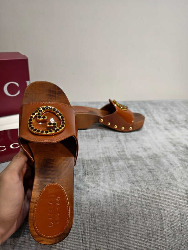 GG Wooden Clog Sandals Brown Patent Leather 864266