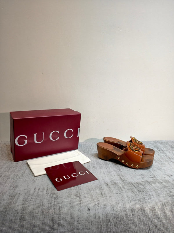 GG Wooden Clog Sandals Brown Patent Leather 864266