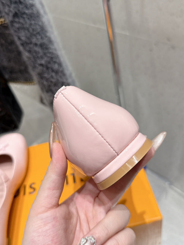LV Swing Ballet Flat Light Pink Patent Leather 610710