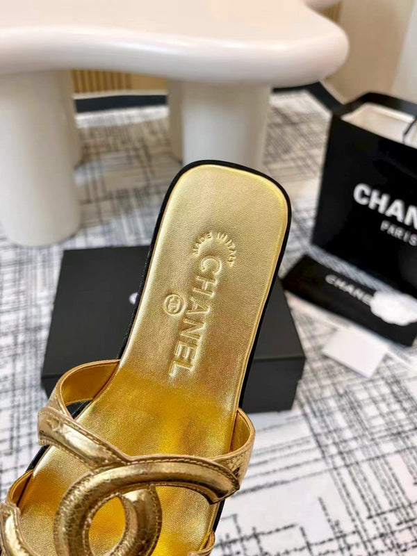 CC 26s Open-toe Sandal Gold Sheepskin 681943