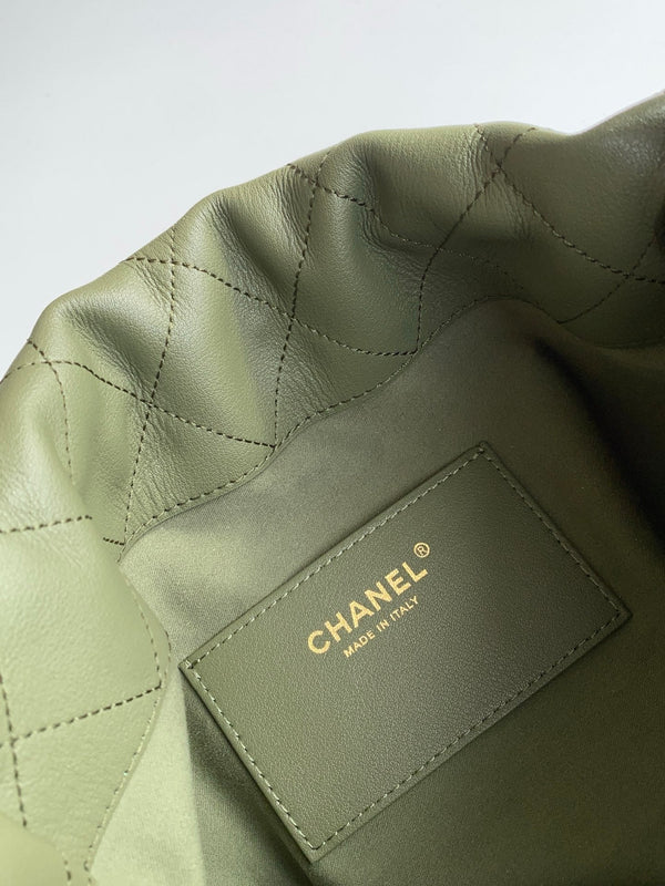 CC 2025 Hobo Bag 32cm Olive Calfskin