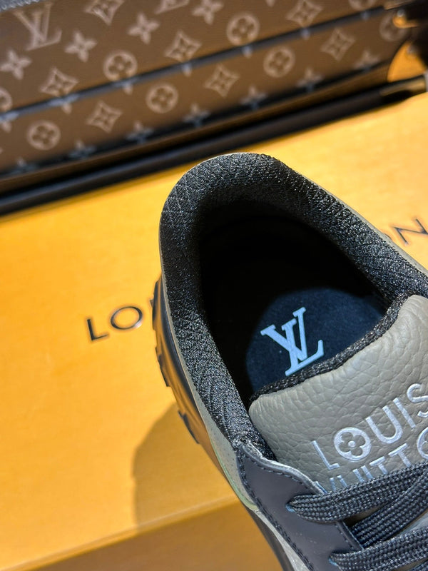 THICK-SOLED SNEAKER GREY AND BLACK CALFSKIN