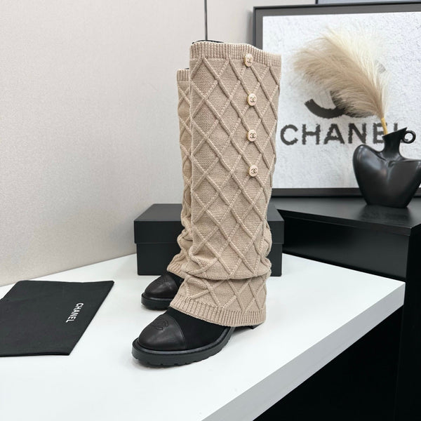 CC 26s Diamond Knit Buttoned Long Boots Black Beige Calfskin Knit 985769