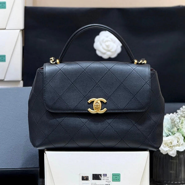 CC 2026 Handle Bag 28cm Black Cowhide 290241