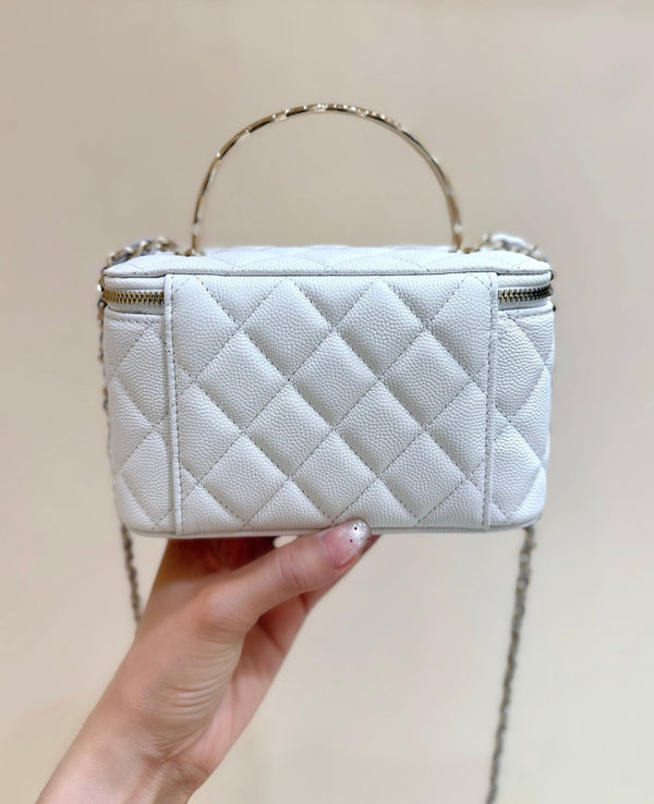 CC Coco Crush Vanity Case White Caviar Leather 290254