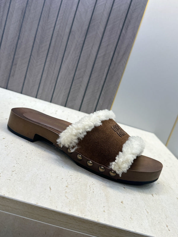 Miu Clog Sandals Brown Suede Fur 118379