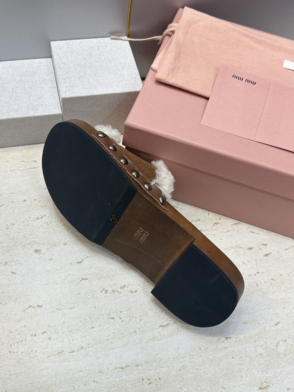 Miu Clog Sandals Brown Suede Fur 118379