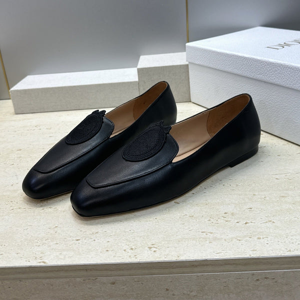 CD 26s Médaillon Loafers Black Leather 118457